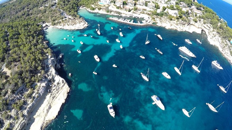 El turismo y la construcción acentúan la imparable erosión de las playas de Balears