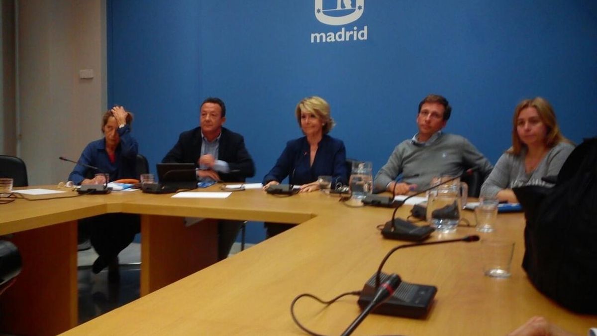 Aguirre creará un "gobierno en la sombra" para vigilar las actuaciones del Ejecutivo de Carmena