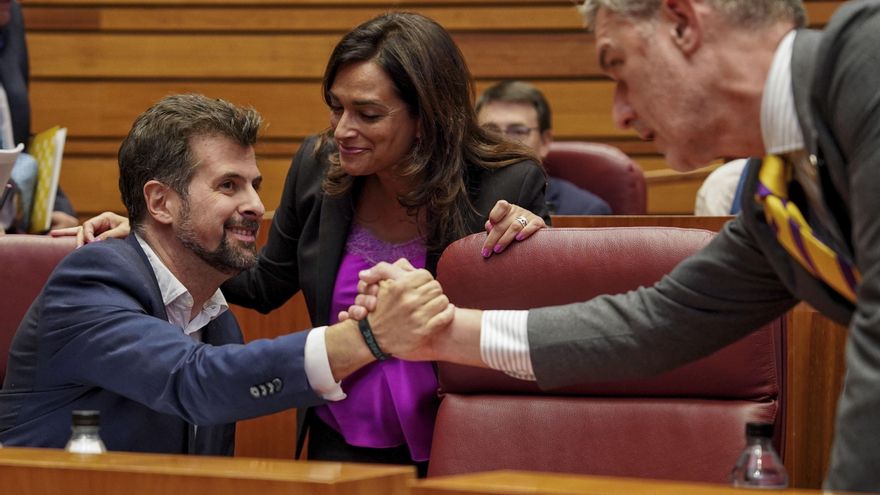 Cuadros y bases se revuelven en el PSOE contra los liderazgos de al menos siete territorios