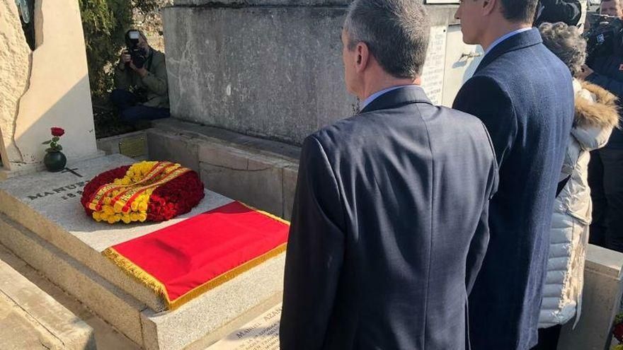 Visita de Pedro Sánchez a la tumba de Manuel Azaña en febrero de 2019.