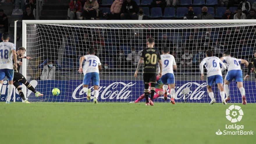 El Tenerife no pasa ante el Lugo de un empate irritante