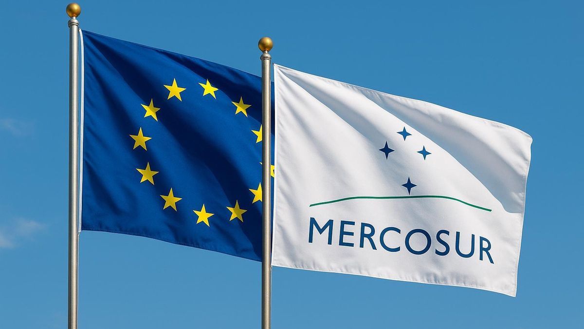 Banderas de la UE y Mercosur.