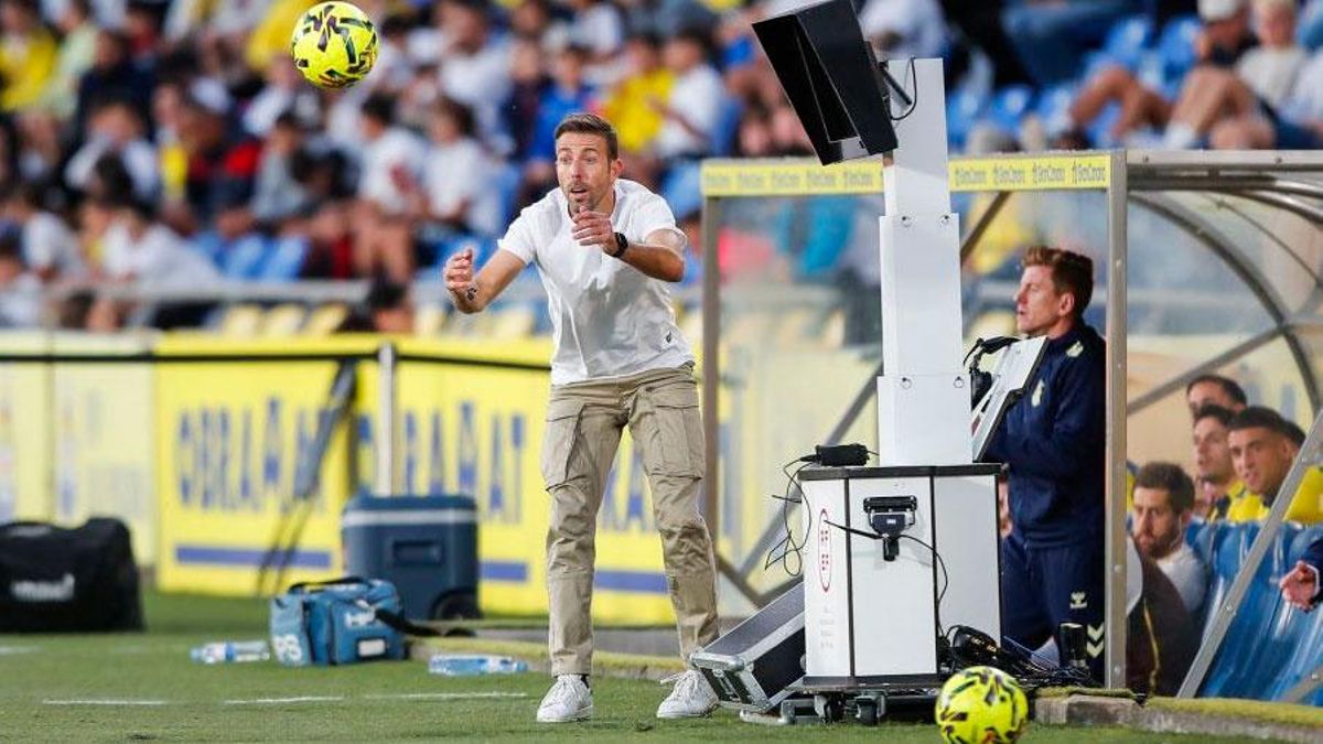 Luis García: “Vamos a Ceuta con cautela”