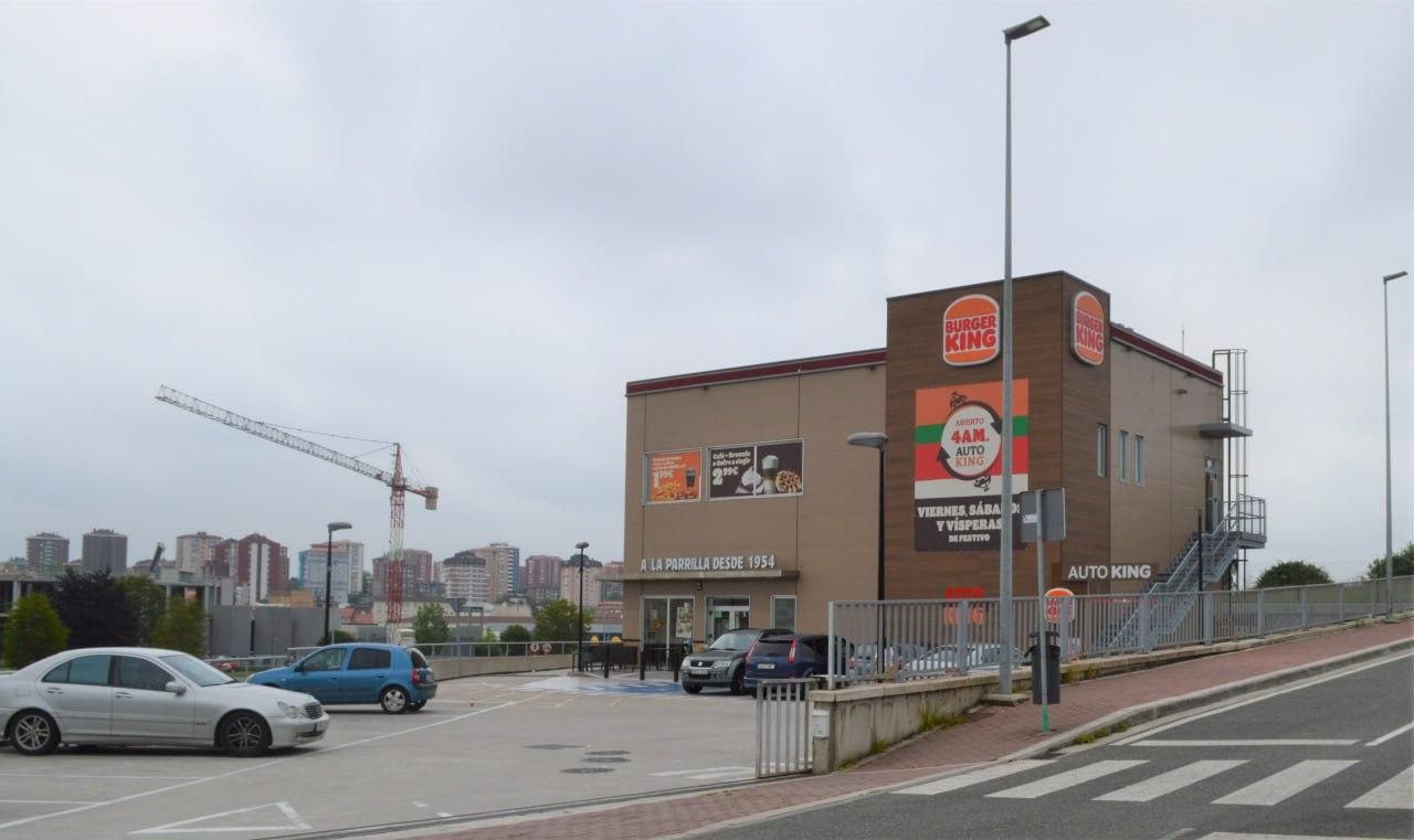 Burger King situado en la finca que vendió el Ayuntamiento de Santander.