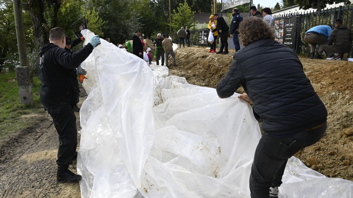 Budapest se prepara para "la mayor inundación de la década" EFE/EPA/TAMAS KOVACS HUNGARY OUT