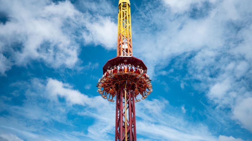 Una caída libre de 28 metros de altura: Sendaviva inaugura dos atracciones