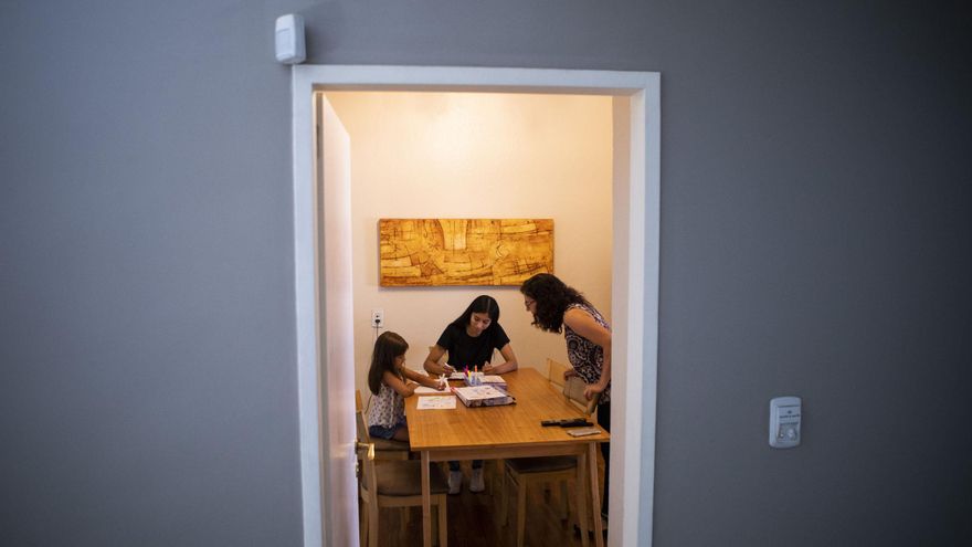 La presión por la vuelta a clases presenciales pone a las familias en el centro del debate educativo