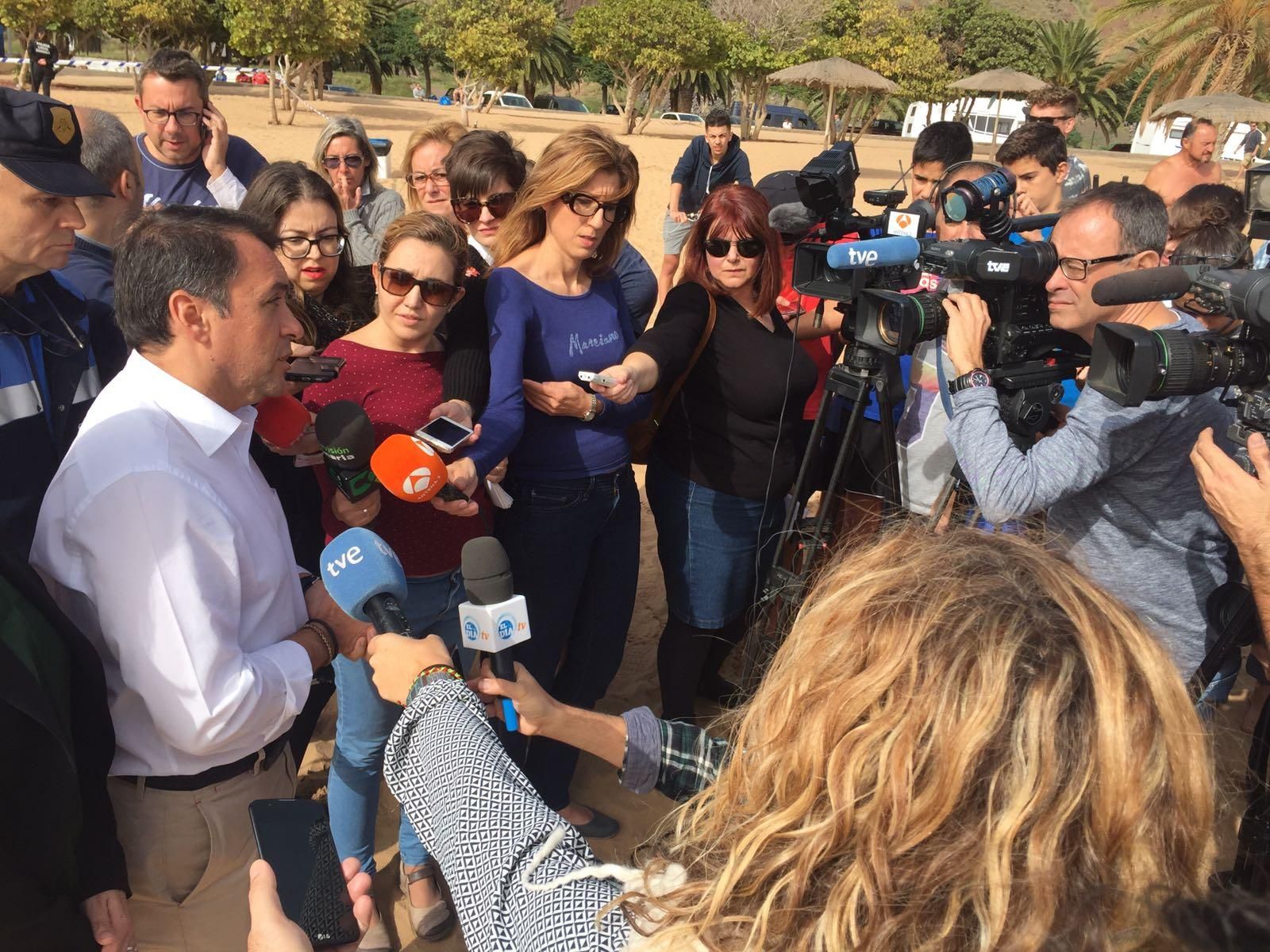 José Manuel Bermúdez atiende a los medios en el lugar del accidente