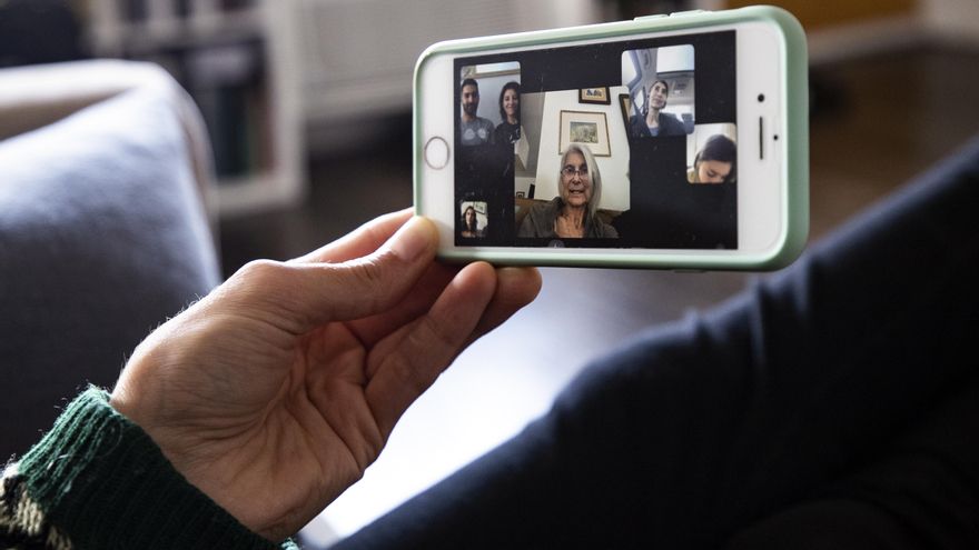 ‘Desvirtualizar’ frente a ‘desvirtuar’