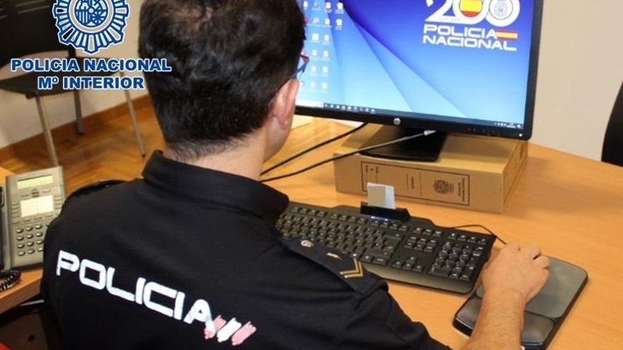 Archivo - Agente de la Policía Nacional. Archivo.