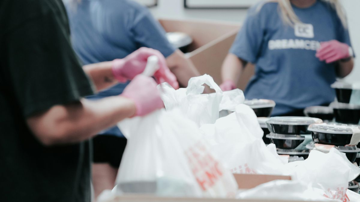 Un grupo de voluntarios