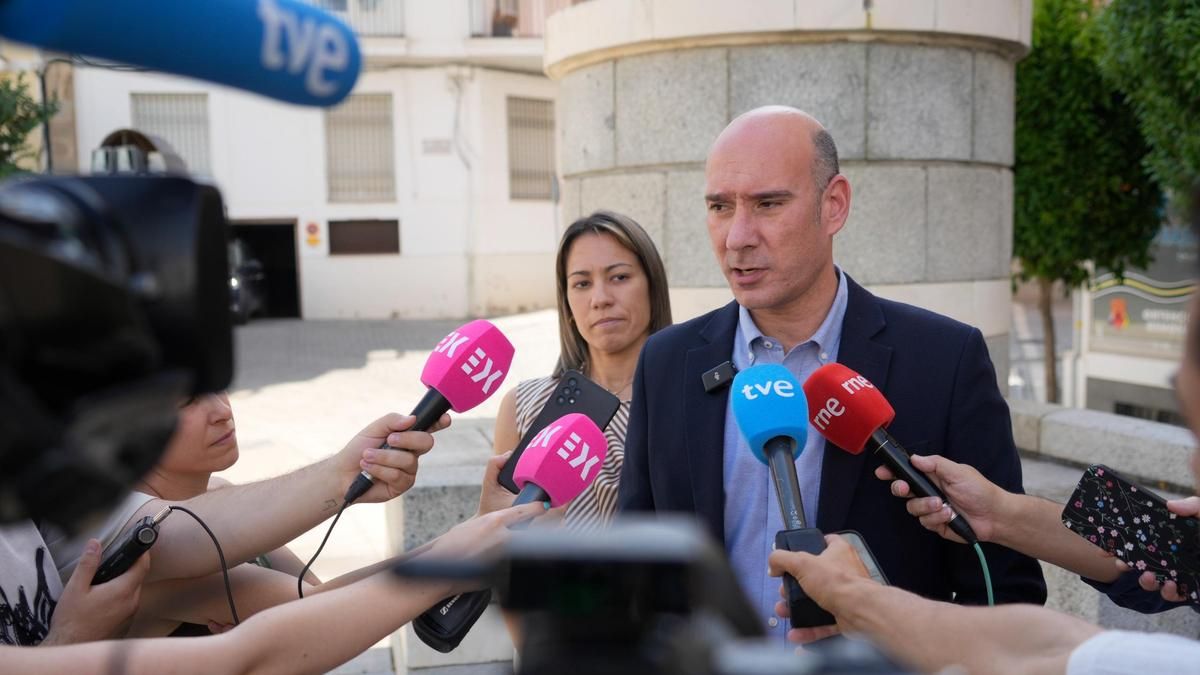 El PP cataloga a la Diputación de Badajoz como el "chiringuito" del PSOE
