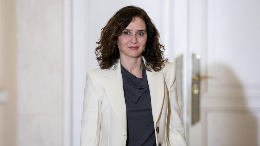 Ayuso cesa al todopoderoso viceconsejero de Sanidad solo seis meses después de nombrarlo