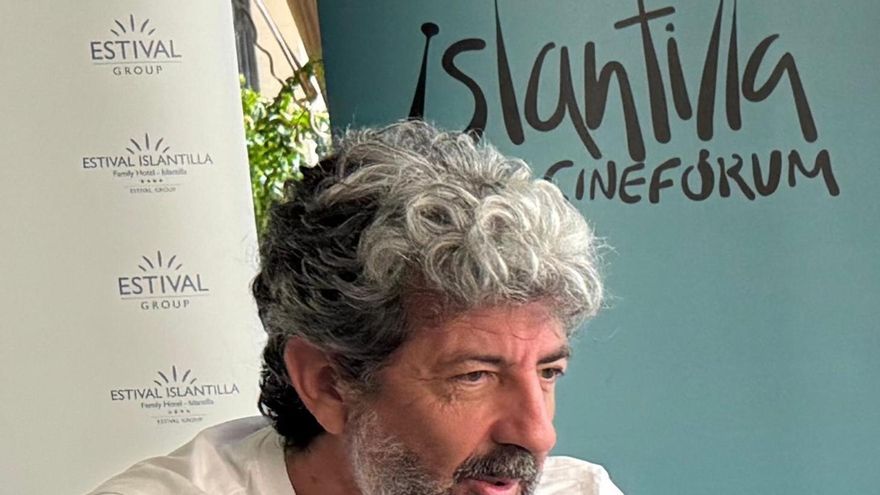 Alberto Rodríguez: "Lo más bonito del cine es poder sumergirte en nuevos universos"