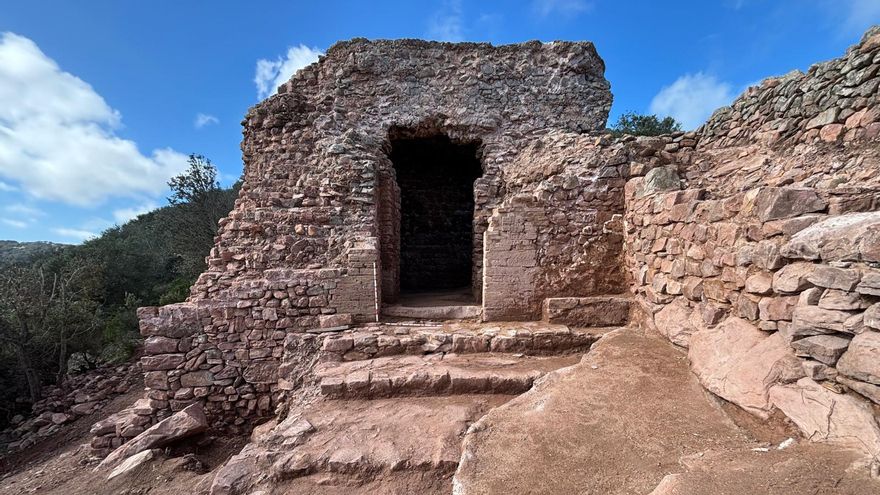 El castillo de Santa Águeda fue el ultimo bastión de la dominación musulmana en la isla y se prevé que sea restaurado y abierto al público