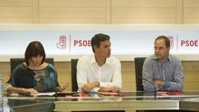 Pedro Sánchez junto al que fue su número dos, César Luena.