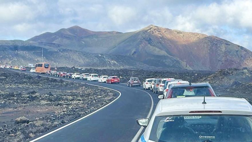 La mayoría de la población canaria ve “apropiada” la llegada actual de turistas pese a las protestas contra la masificación