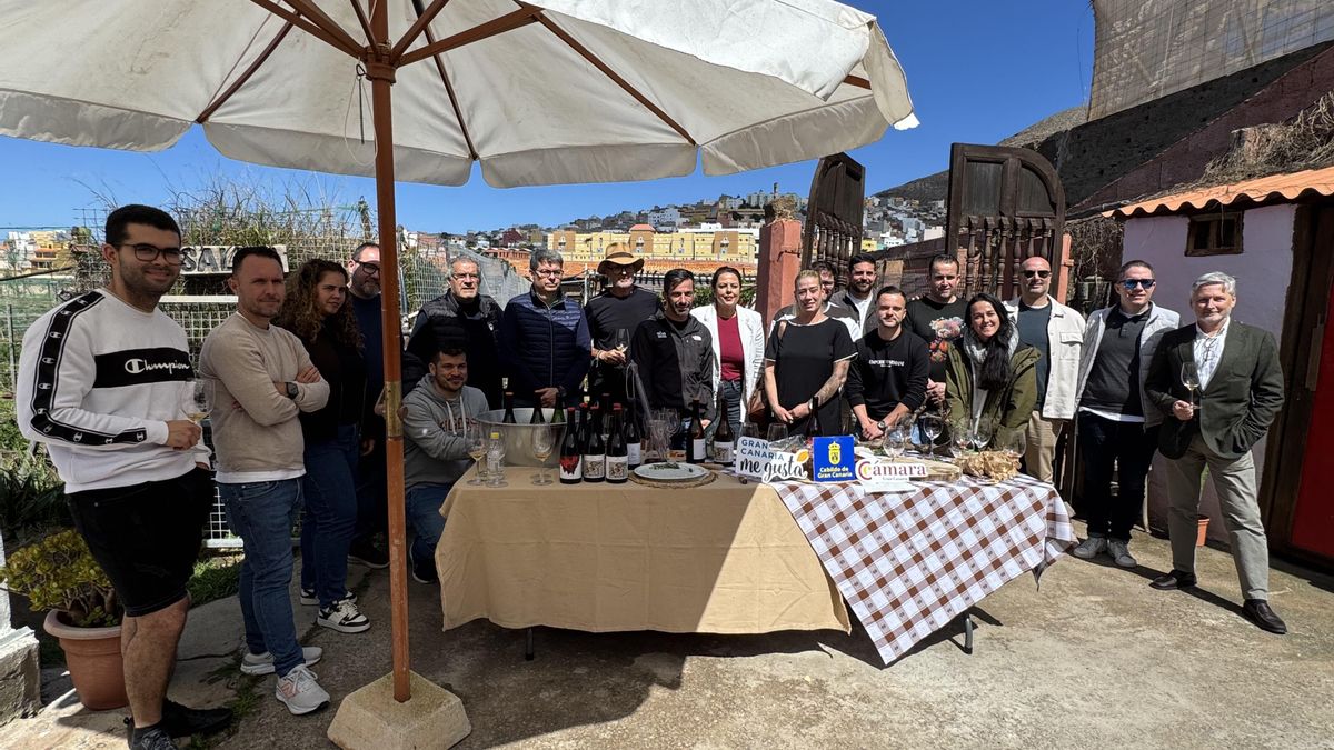 Cocineros y profesionales de sala recorren el norte de Gran Canaria para conocer de primera mano el producto local