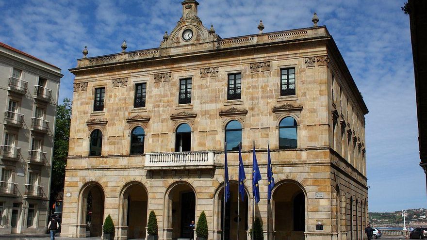 El Ayuntamiento de Gijón se convierte en el segundo del país que aprueba un reglamento de laicidad
