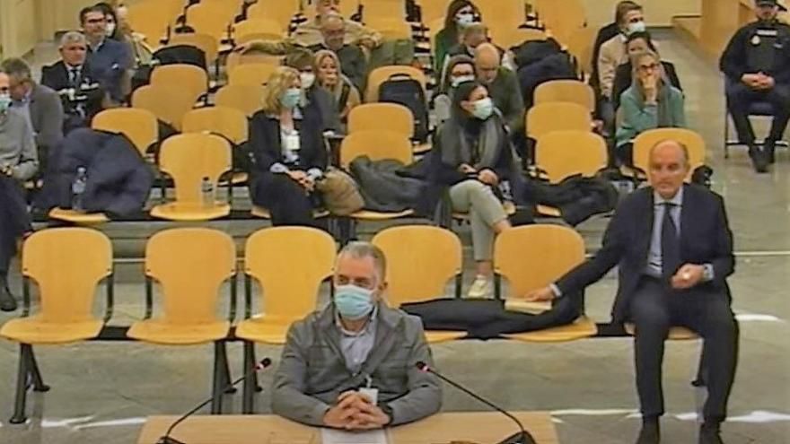 La semana negra de Francisco Camps: las confesiones del juicio de 'Gürtel' lo sitúan como el anfitrión de la trama en Valencia
