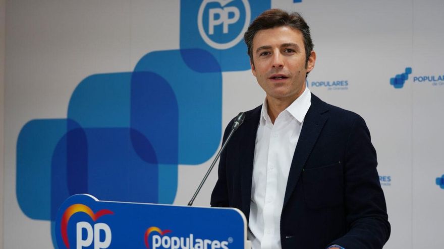 El PP recoge el guante de Sebastián Pérez e inicia una ronda de contactos para echar al alcalde de Granada