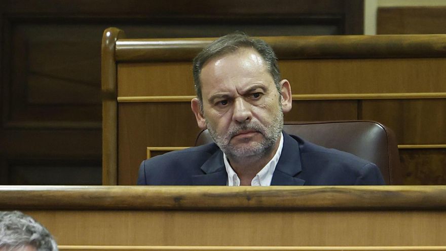 El exministro José Luis Ábalos durante un pleno del Congreso. EFE/Chema Moya