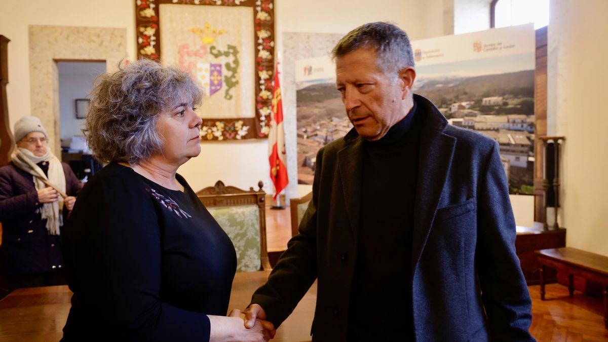 Elvira Fernández (PP) desbanca de la Alcaldía de Candelario a Pablo Hernández (PSOE).