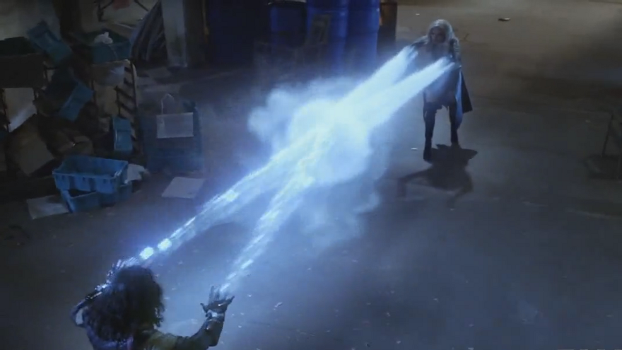 Vibe y Killer Frost en su duelo decisivo