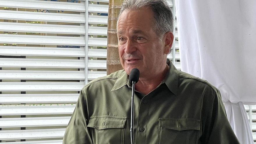 Más de 3.000 tortugas lora desovan en una playa del Pacífico panameño