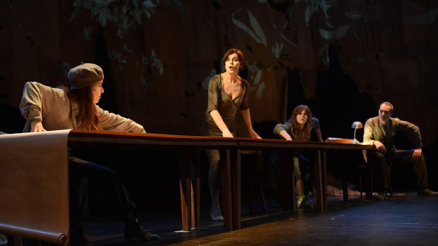 Tres imágenes de la obra