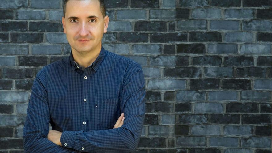 Reuniones secretas y llamadas para una "misión casi suicida": así firmaron Zaplana y Pujol la paz lingüística