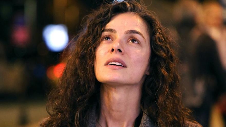 'Mujer' llega a su final en Antena 3: adiós a un hito que se sobrepuso a 'Rocío' y Eurocopa en su temporada definitiva