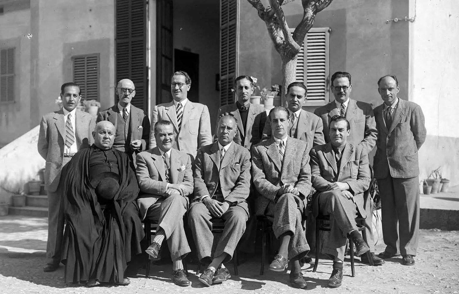 Personal técnico y religioso del antiguo manicomio provincial de Palma, donde fueron ingresados decenas de reclusos