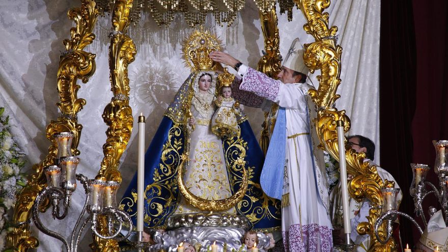 La coronación de la Virgen de Luna, en imágenes