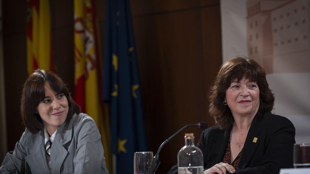 La ministra Diana Morant i la presidenta de l'Acadèmia Valenciana de la Llengua, Verònica Cantó.