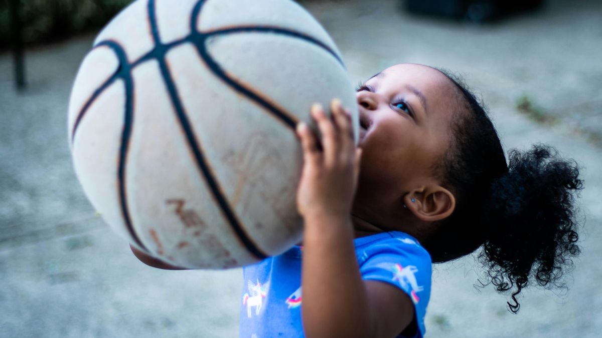Una psicóloga indica cómo elegir las actividades extraescolares: “No todo lo que hacen nuestros hijos tiene que servir para algo”