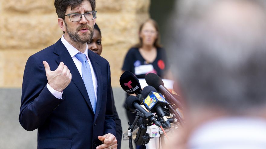 Jueza pide al Gobierno de EEUU aclarar a dónde deportará al salvadoreño Ábrego García