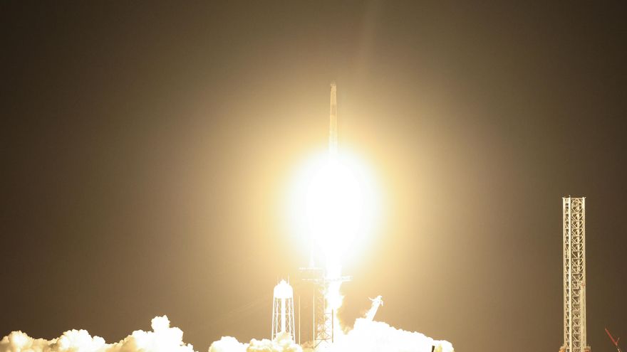 SpaceX prevé expandirse en Florida con nueva instalación de satélites, según medios