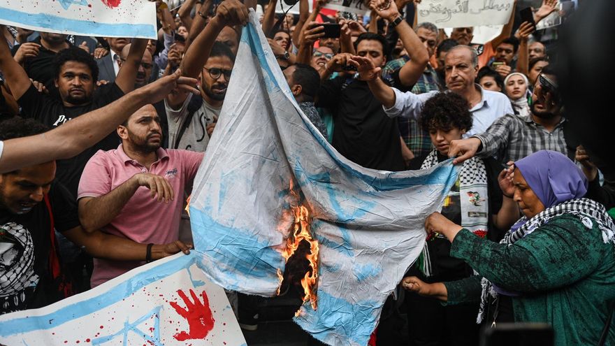 Pro-Palestinian protest in Cairo after Gaza hospital blast