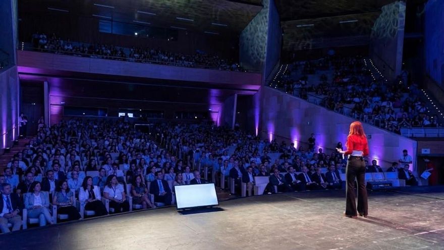 Sara García-Alonso revela en Cáceres sus prioridades: un fármaco contra el cáncer y una futura misión espacial
