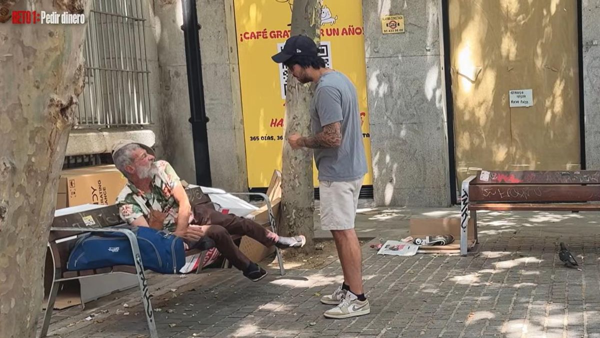Un momento del vídeo protagonizado por Willyrex en Lavapiés