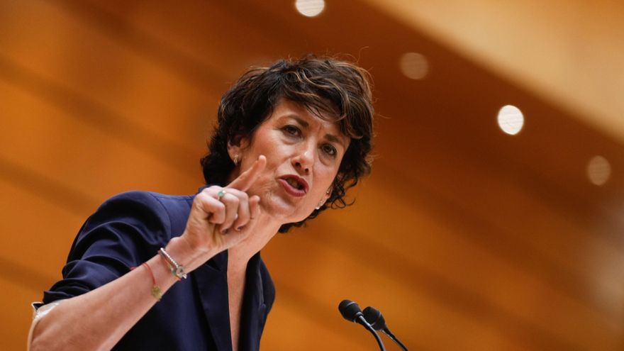 Elma Saiz: Feijóo "no tiene liderazgo ni dentro ni fuera del PP" y "baila al son" de Vox