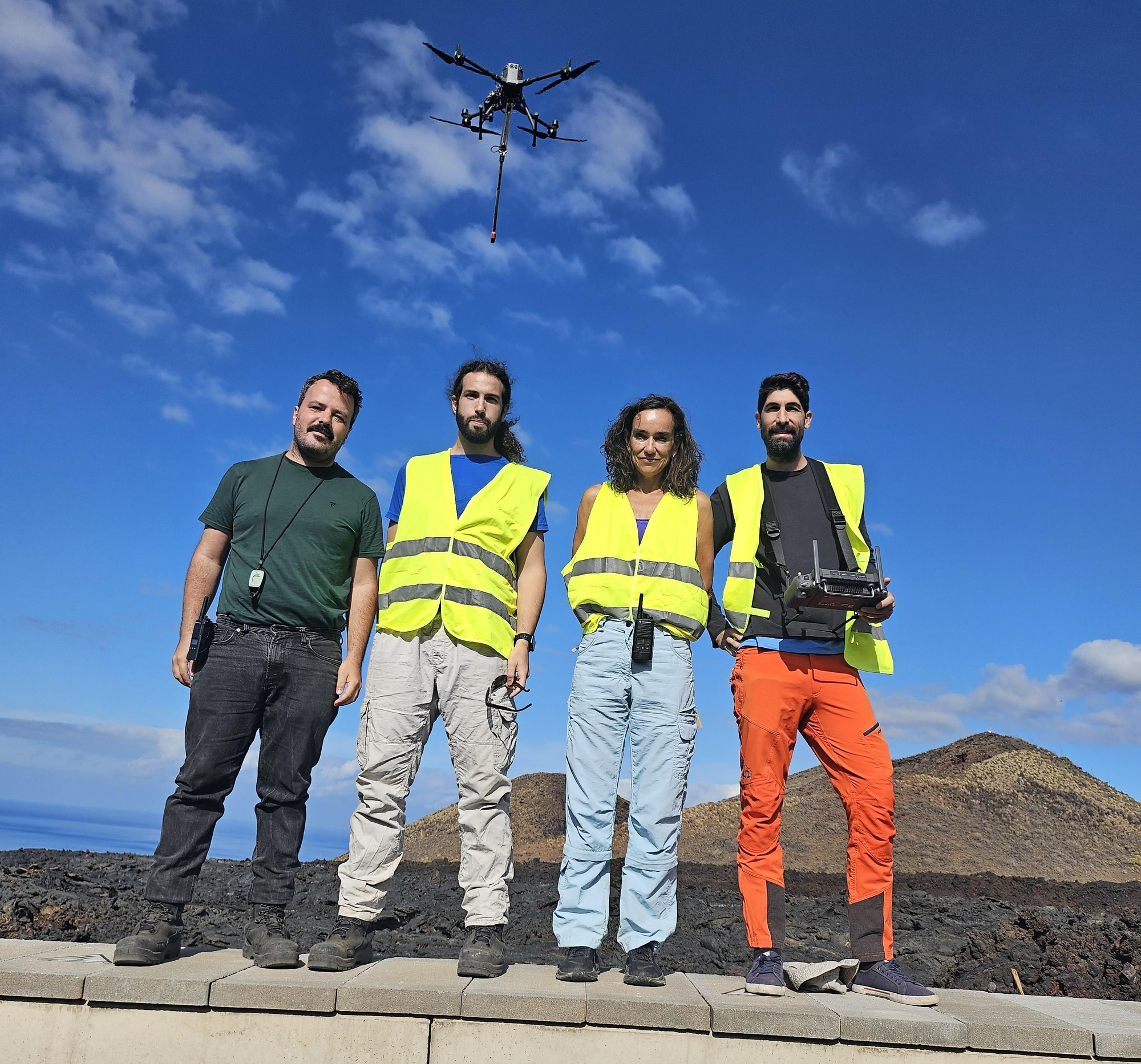 Equipo de científico del Área de Magnetismo Espacial del Instituto Nacional de Técnica Aeroespacial (INTA) que se encuentra en La Palma. INTA
