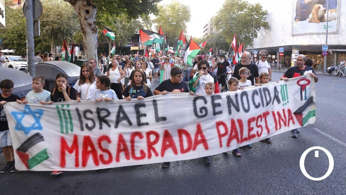 La manifestación en Córdoba por Palestina reclama un alto el fuego inmediato
