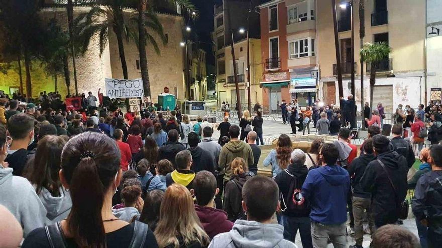 La Guardia Civil detiene a ocho antifascistas acusados de atacarles durante la manifestación contra el desembarco de un grupo neonazi en Pego
