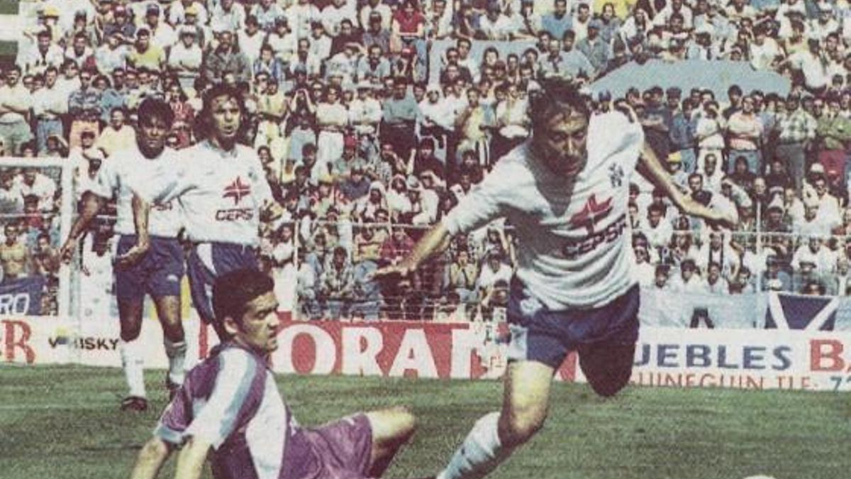 Paqui cuando vestía de azul y blanco.