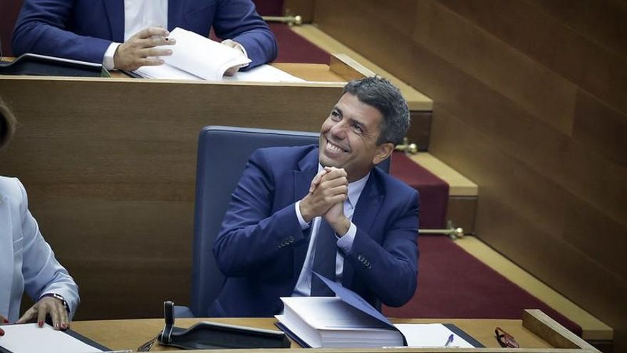 Mazón propone cambiar el nombre a la Acadèmia Valenciana de la Llengua para alentar el secesionismo lingüístico