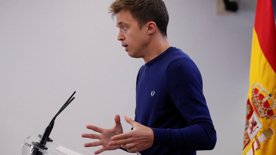 El portavoz de Más País en el Congreso, Íñigo Errejón, ofrece una rueda de prensa tras la reunión de la Junta de Portavoces este martes en el Congreso. EFE/ Mariscal