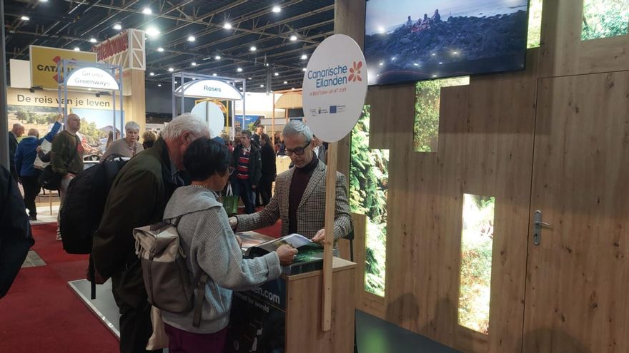 El Gobierno canario busca captar turistas aficionados al senderismo y al ciclismo en Países Bajos