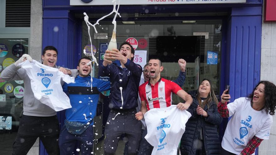 La Lotería de Navidad deja 16 millones en premios en Euskadi, la mayoría repartidos por un club de rugby de Igorre